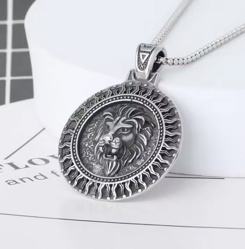 Tarnish Free Jewelry Hypoallergenic Stainless Steel Vintage Lion of Judah Circle Necklace