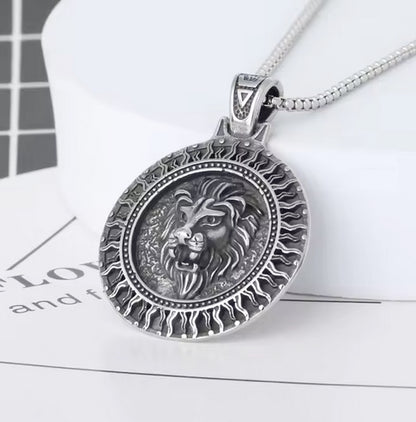 Tarnish Free Jewelry Hypoallergenic Stainless Steel Vintage Lion of Judah Circle Necklace