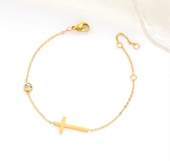 14K Gold Platted Stunning Cubic Zerconia Cross Necklace, Bracelet and Earring Set