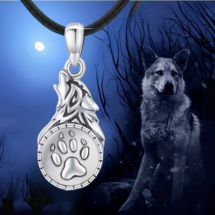 Stylish Wolf Claw Pendant Necklace/Choker With Leather Chain
